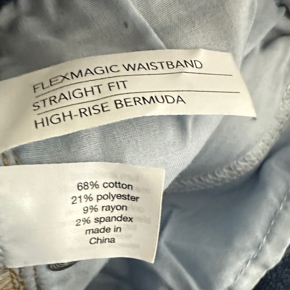 Lane Bryant Straight Fit Denim High Rise Bermuda Shorts Women's Plus size 24 NWT - Picture 4 of 7